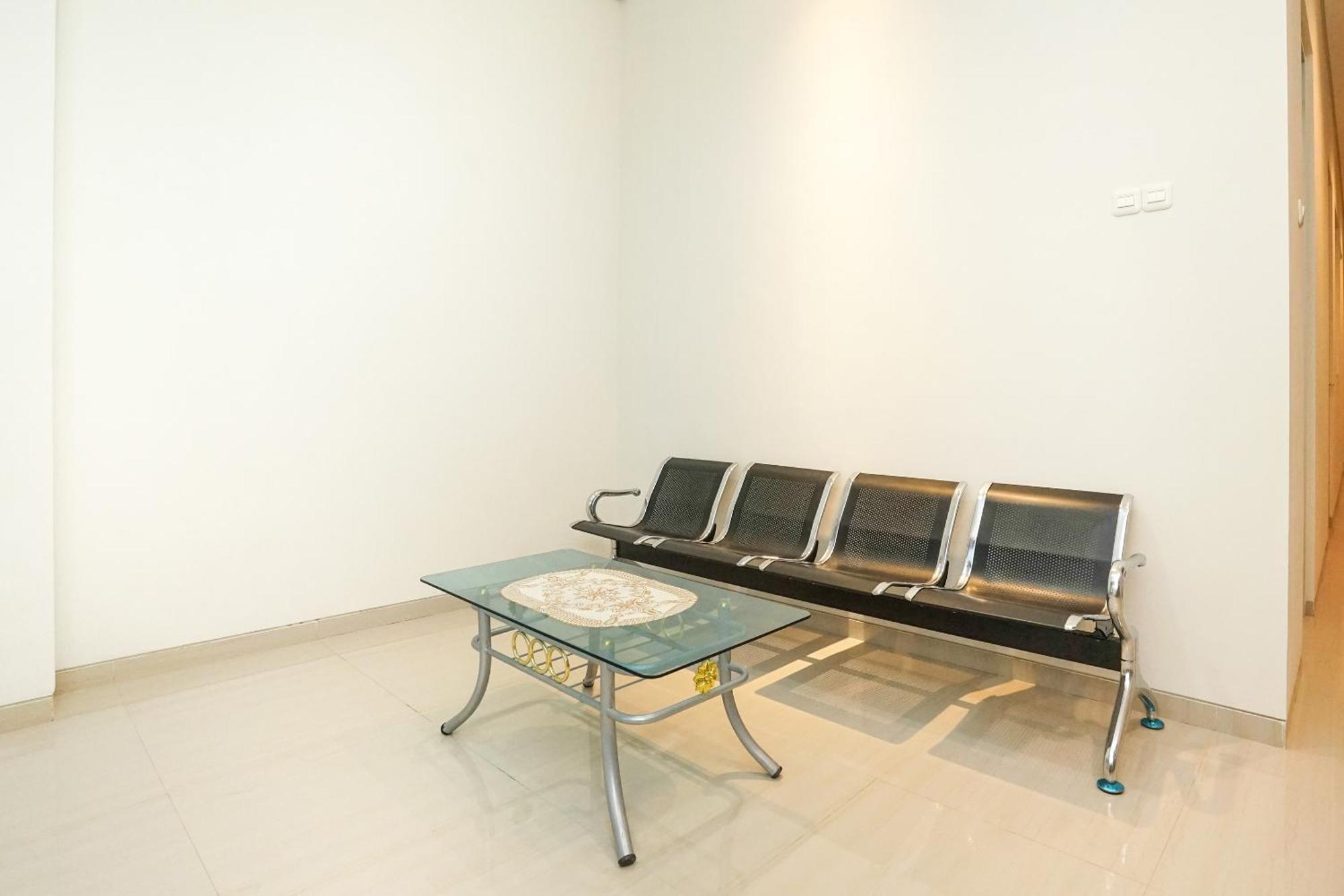 Super Oyo Capital O 614 Graha 8 Syariah Hotel Surabaya Kültér fotó