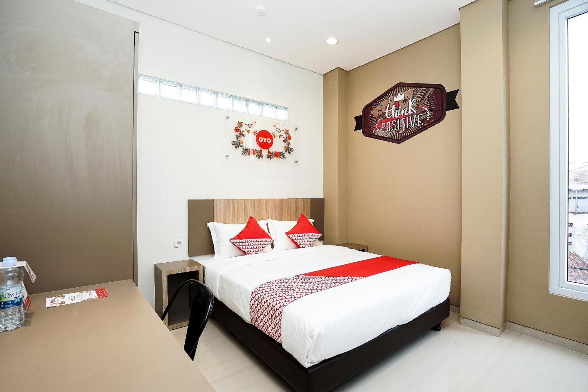 Super Oyo Capital O 614 Graha 8 Syariah Hotel Surabaya Kültér fotó